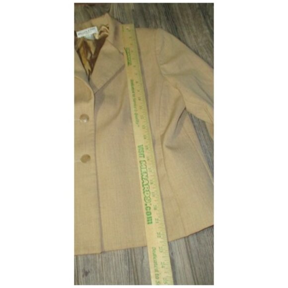 Pendleton Sz 12 Petite 12P Suit Blazer 100% Virgin Wool 2 Button Beige Tan - Picture 8 of 14